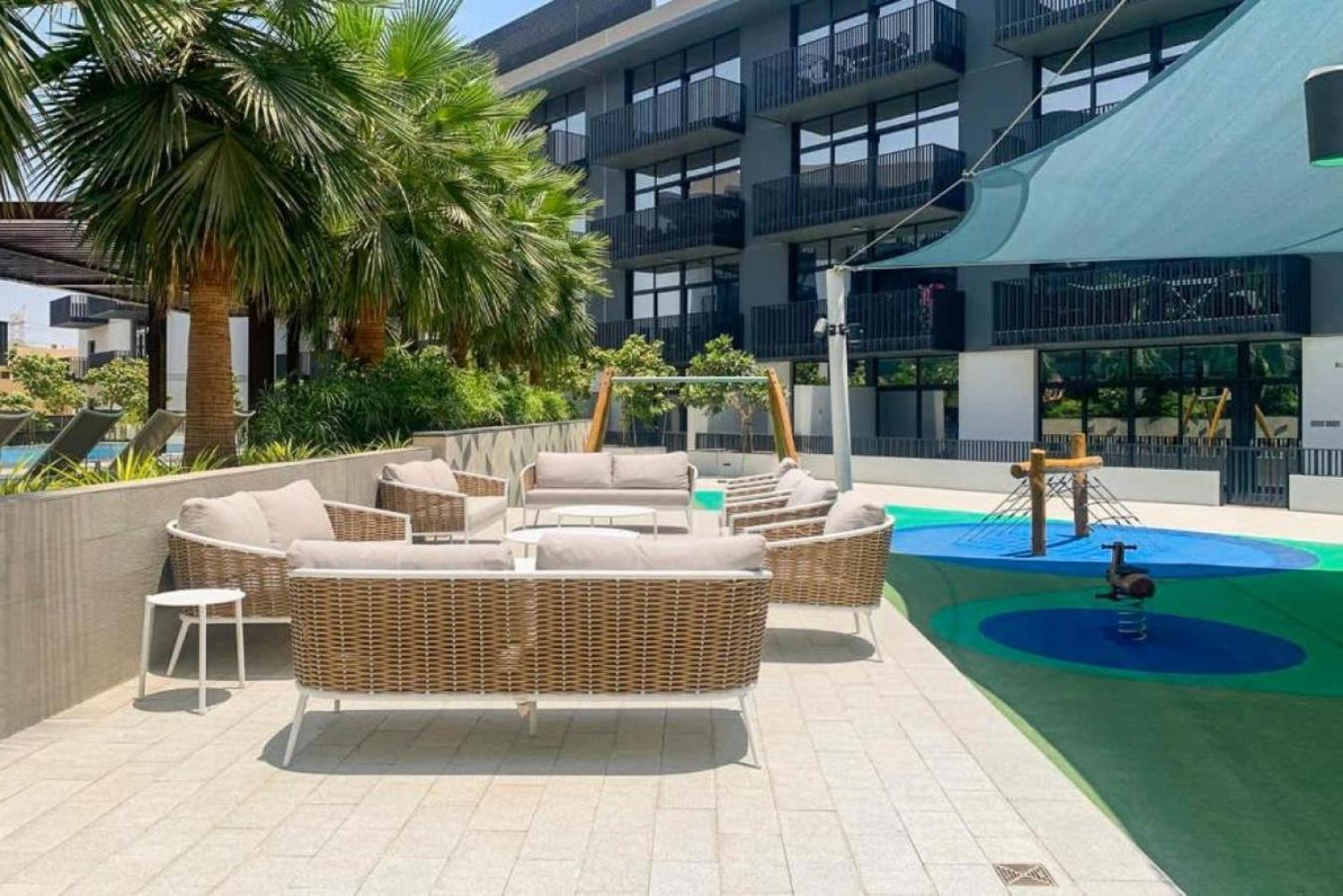 Belgravia 3 - Bright One Bed With Garden View Apartment Dubai